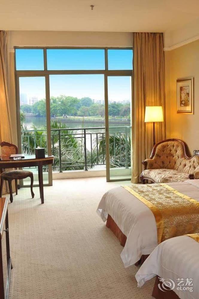 River Side Hotel Zhongshan  Exterior photo